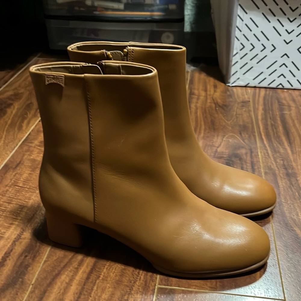 Ankle boots